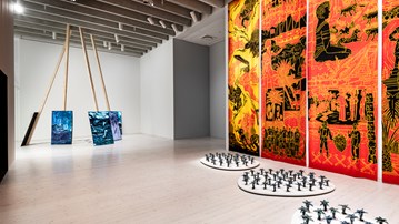 Utställningen Åtta grader / Samtida konst om skogen visas på Bildmuseet 15 mars 2024 till 12 januari 2025.