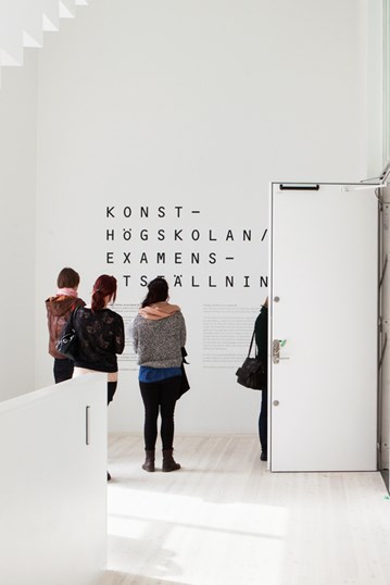 Vernissage för utställningen Konsthögskolan 2012 / Twenty Twelve (As We Know It), Bildmuseet. Opening day for the exhibition Academy of Fine Arts 2012 / Twenty Twelve (As We Know It), Bildmuseet.