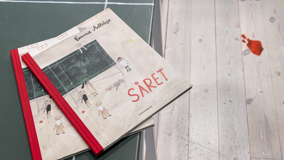 Årets svenska bilderbok / Såret av Emma AdBåge