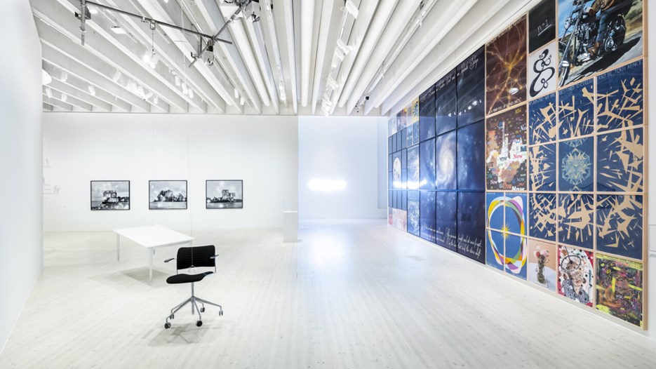 Bildmuseets utställning Entangle / Konst och fysik visades 16 november 2018 - 7 april 2019.