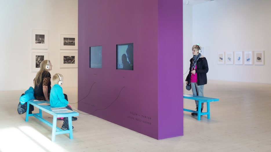 The Spaces Between, Vy från utställningen, Bildmuseet 2015. The Spaces Between, View from the exhibition, Bildmuseet 2015