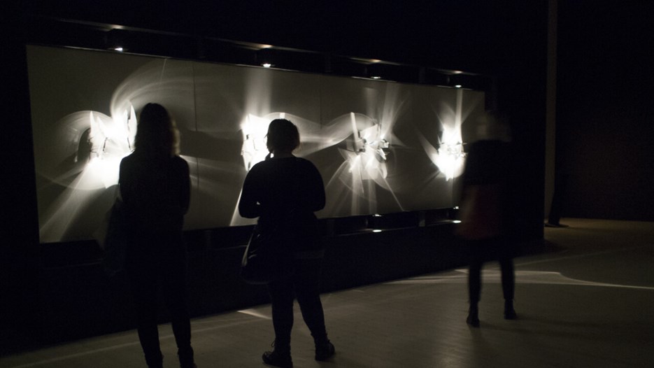 Julio Le Parc / Lumiére, Vy från utställningen, Bildmuseet 2015-2016. Julio Le Parc / Lumiére, Exhibition view, Bildmuseet 2015-2016