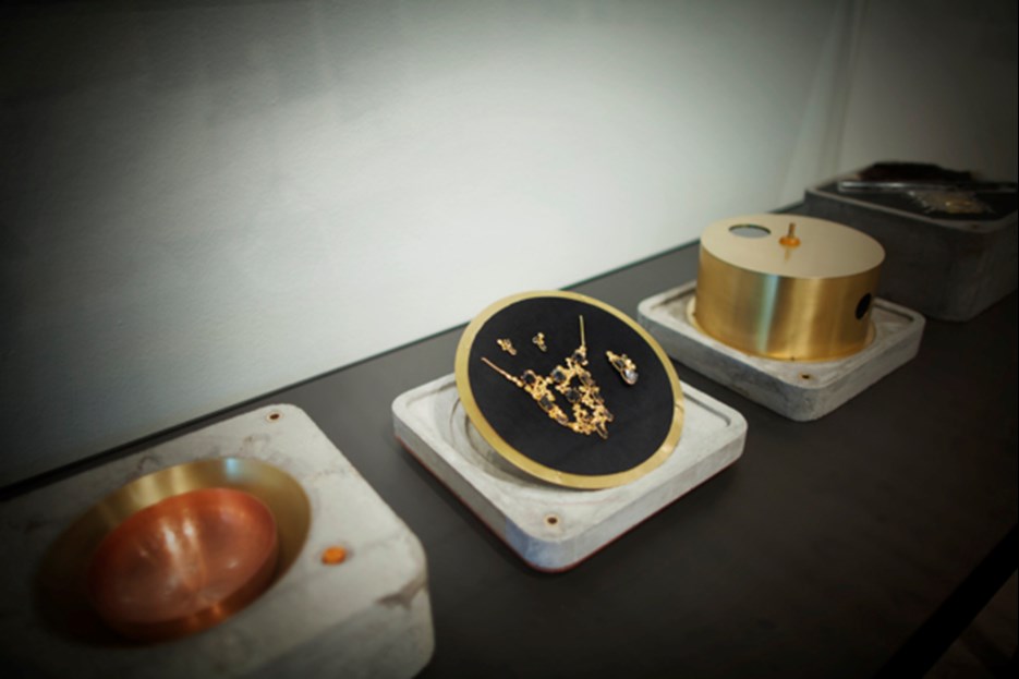 Perpetual Uncertainty / Samtida konst i atomkraftens tidsålder, Vy från utställningen, Bildmuseet 2016-2017