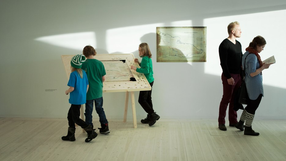 Vernissage för Reynier Leyva Novo / El polvo, la sangre, el sueño común, Bildmuseet, 2013