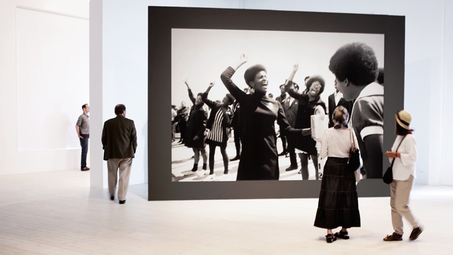 Agnès Varda, Vy från utställningen, Bildmuseet, 2013