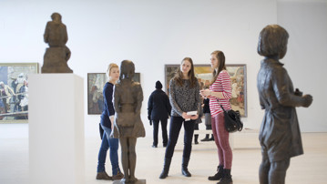Sovjetisk mytologi i lettisk konst, Vy från utställningen, Bildmuseet, 2013