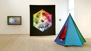 Open Source Embroidery, Vy från utställningen, Bildmuseet 2009. Open Source Embroidery, View from the exhibition, Bildmuseet 2009.