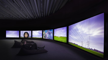 John Akomfrah / Purple, Vy från utställningen, Bildmuseet 2018