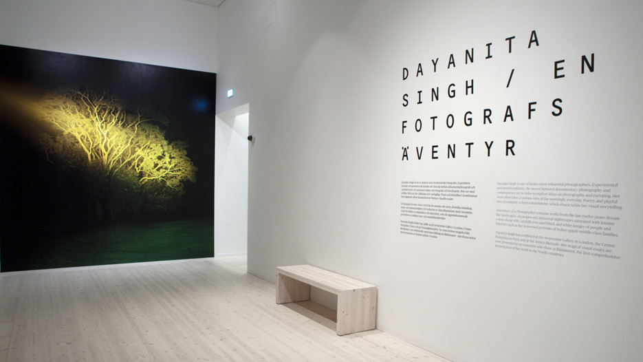 Dayanita Singh / En fotografs äventyr, Vy från utställningen, Bildmuseet 2012-2013