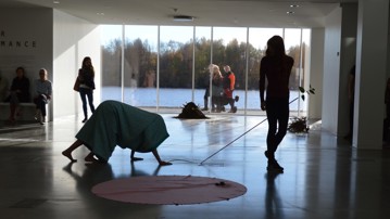 Rum för performance / Essi Kausalainen, Bildmuseet 2016