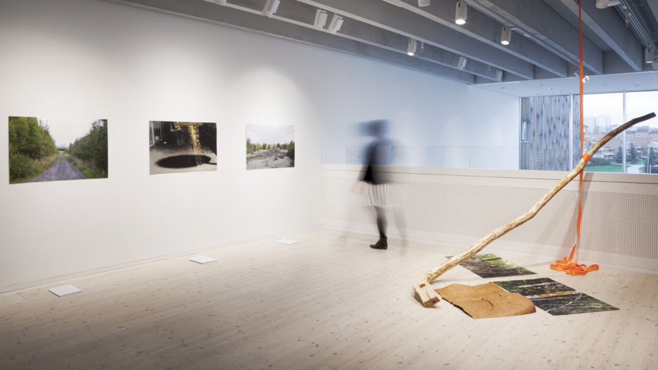 Felleskapsprosjektet å fortette byen / Searching for Smooth Space, Vy från utställningen, Bildmuseet 2014. Felleskapsprosjektet å fortette byen / Searching for Smooth Space, View from the exhibition, Bildmuseet 2014.