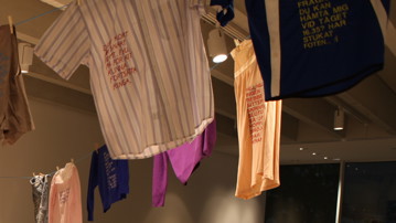 Trådar / En mobil syjunta, Vy från utställning och workshop, Bildmuseet, 2012-2013