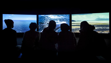 John Akomfrah / Vertigo Sea, Vy från utställningen, Bildmuseet 2015-2016. John Akomfrah / Vertigo Sea, Exhibition view, Bildmuseet 2015-2016
